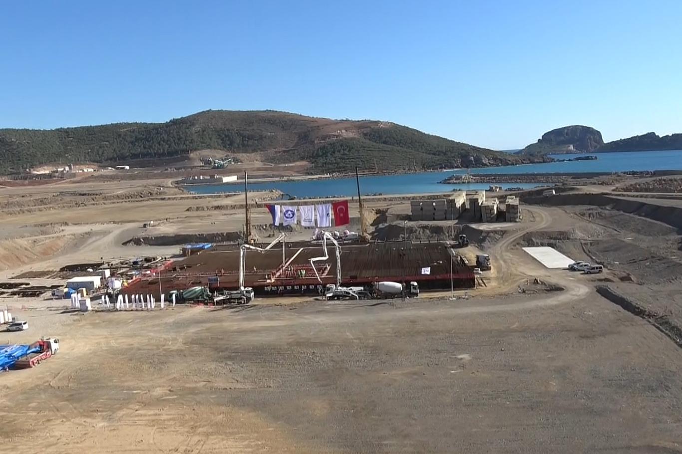 Akkuyu Nükleer Santrali'nin temeli atıldı Akkuyu Nükleer Santrali'nin temeli atıldı